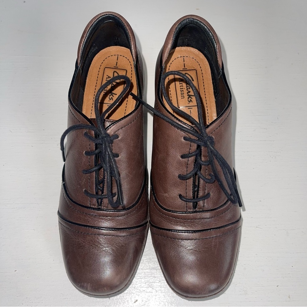 Clarks Artisan Shoes 7W